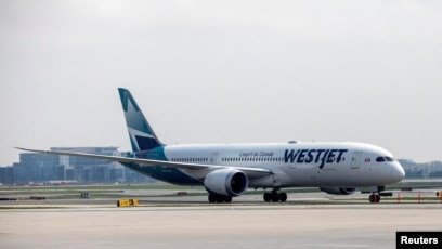 Mechanics’ strike enters third day, Canada’s WestJet cancels 800 flights