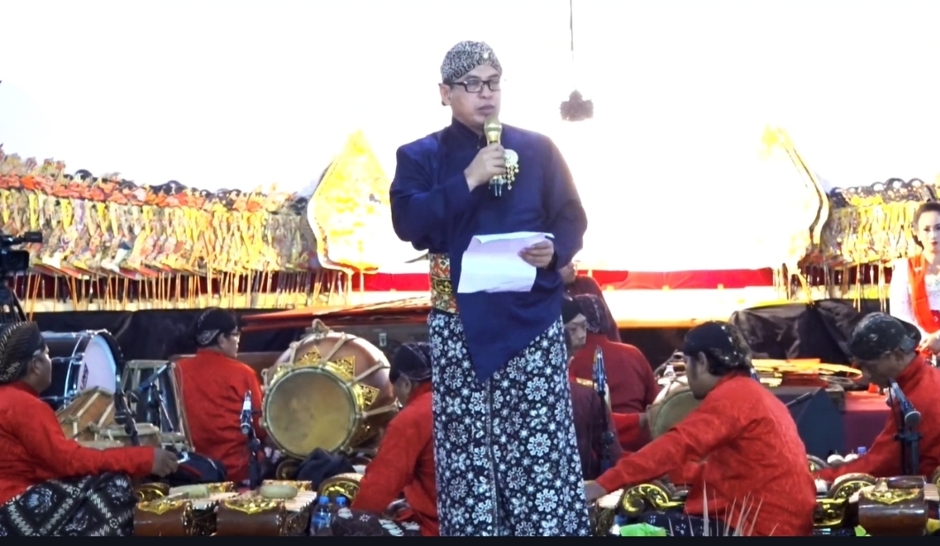 Ketua Panitia Grebeg 1 Suro yang sekaligus Ketua 5 IKG yang membidangi perdagangan dan umkm, Suyanto