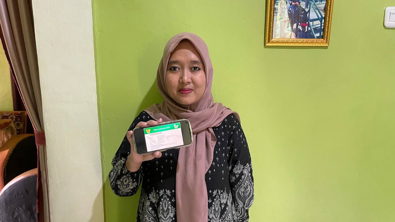 Maspuriah, ibu rumah tangga warga Desa Selapajang menerima berbagai manfaat JKN. (Ist)