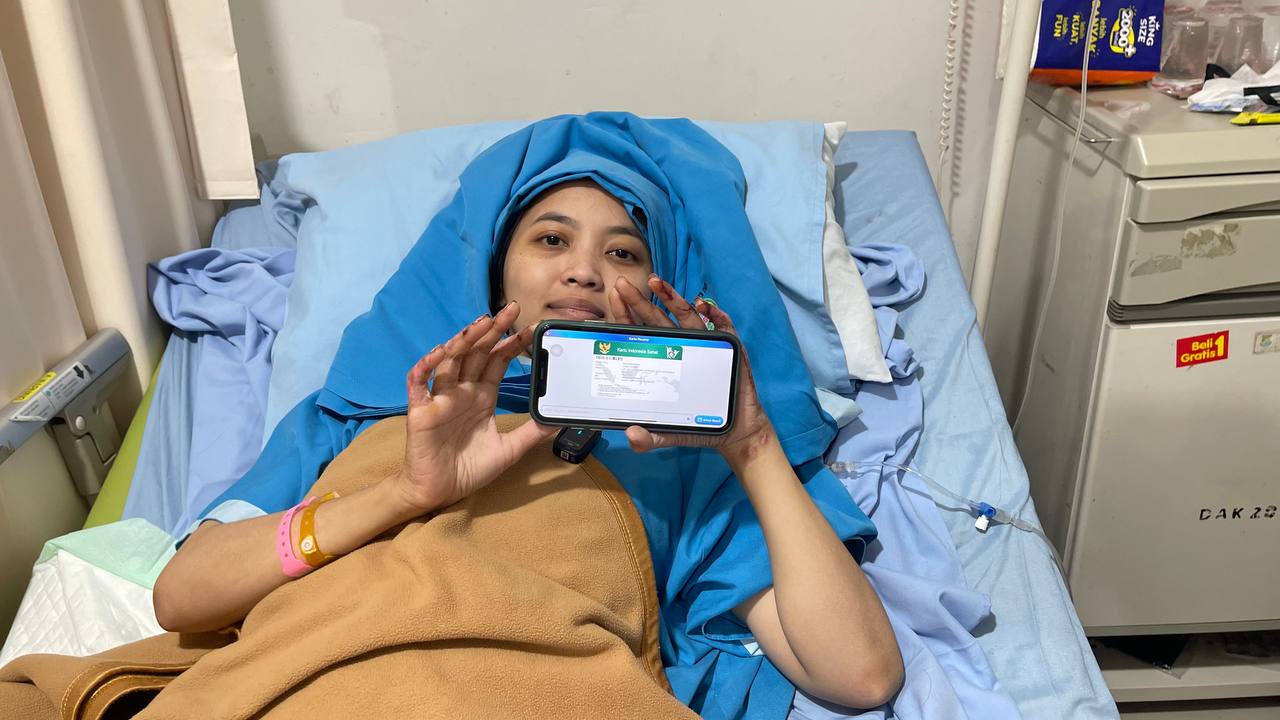 Arini Susmika Putri (28), warga Pasar Kemis, Kabupaten Tangerang yang menjadi korban ledakan akibat kebocoran LPG dirawat menggunakan program JKN yang diikutinya. (ist).